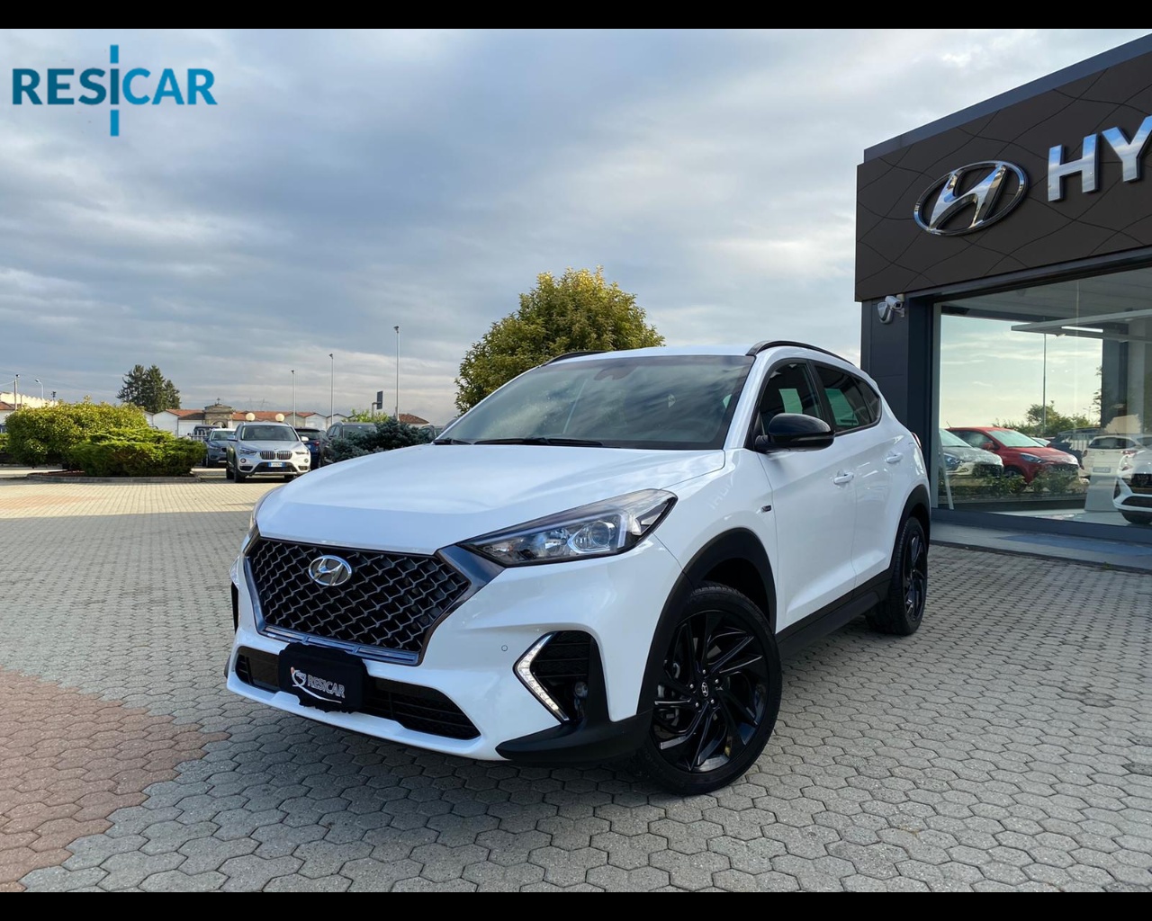 Hyundai - 1.6 crdi xprime safety pack 2wd 136cv my20 - 1568340 - Resicar - 02