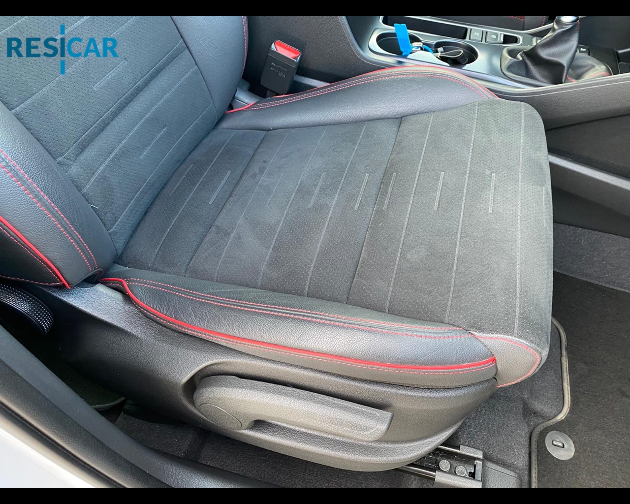 Hyundai - 1.6 crdi xprime safety pack 2wd 136cv my20 - 1568340 - Resicar - 13 Hyundai - 1.6 crdi xprime safety pack 2wd 136cv my20 - 1568340 - Resicar - 13