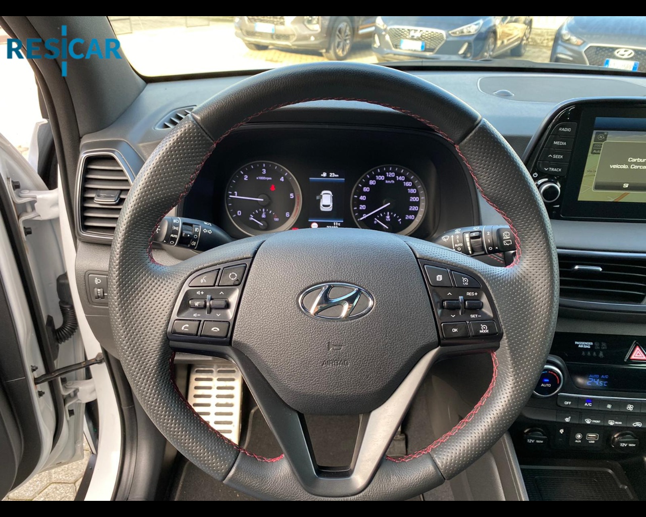 Hyundai-1.6-crdi-xprime-safety-pack-2wd-136cv-my20-1568340-Resicar-21