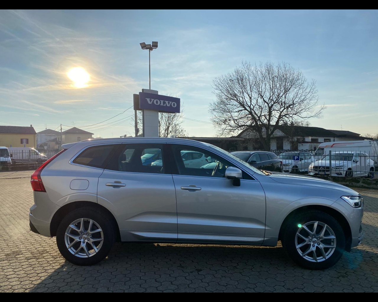 Volvo-2.0-b4-business-plus-awd-geartronic-my20-1568536-Resicar-26