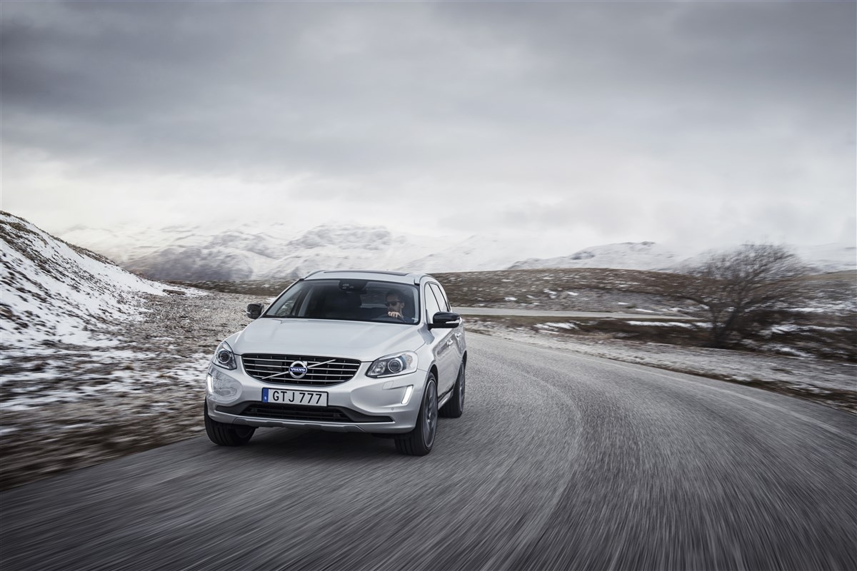 Volvo - 2.0 t6 plug-in hybrid inscription awd auto - 1607978 - Resicar - 02