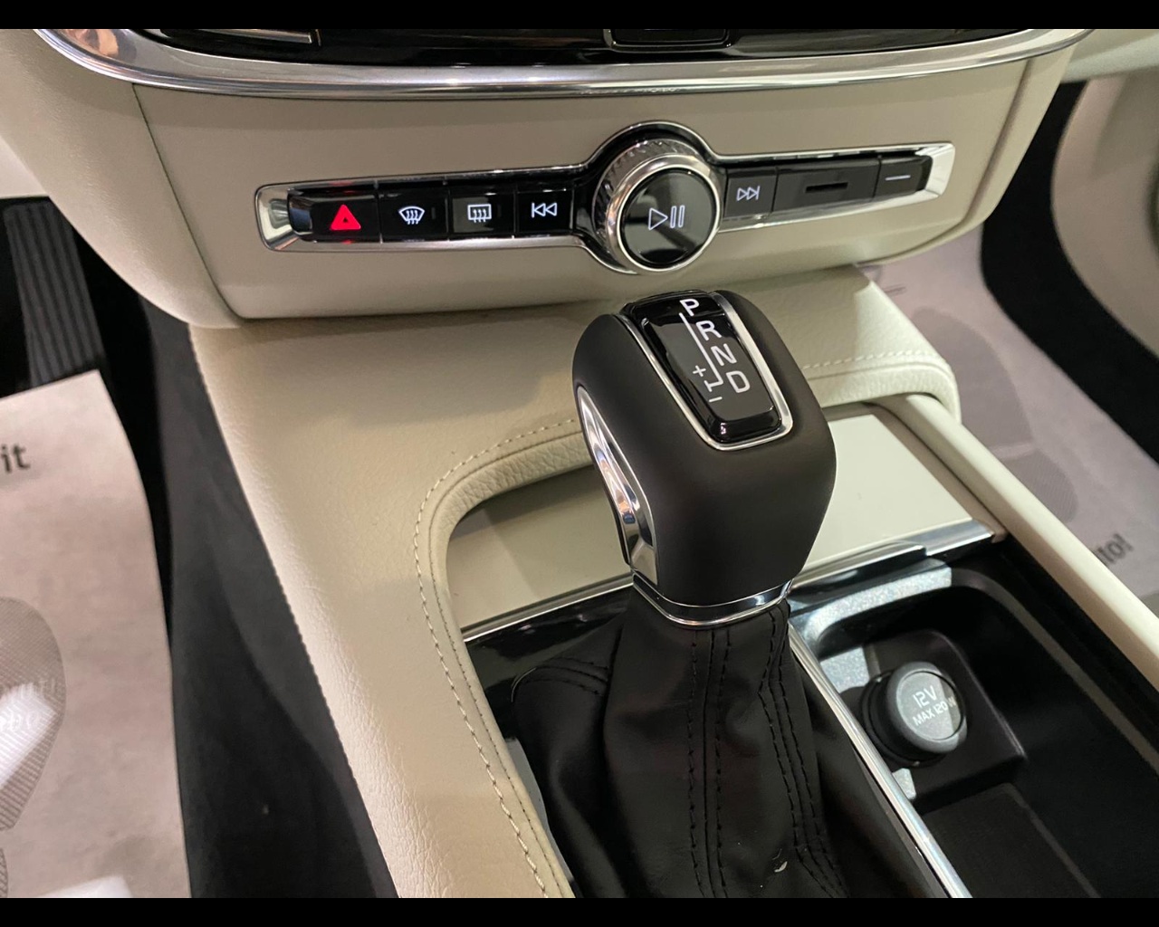Volvo - 2.0 d4 business plus geartronic my20 - 1568520 - Resicar - 12 Volvo - 2.0 d4 business plus geartronic my20 - 1568520 - Resicar - 12