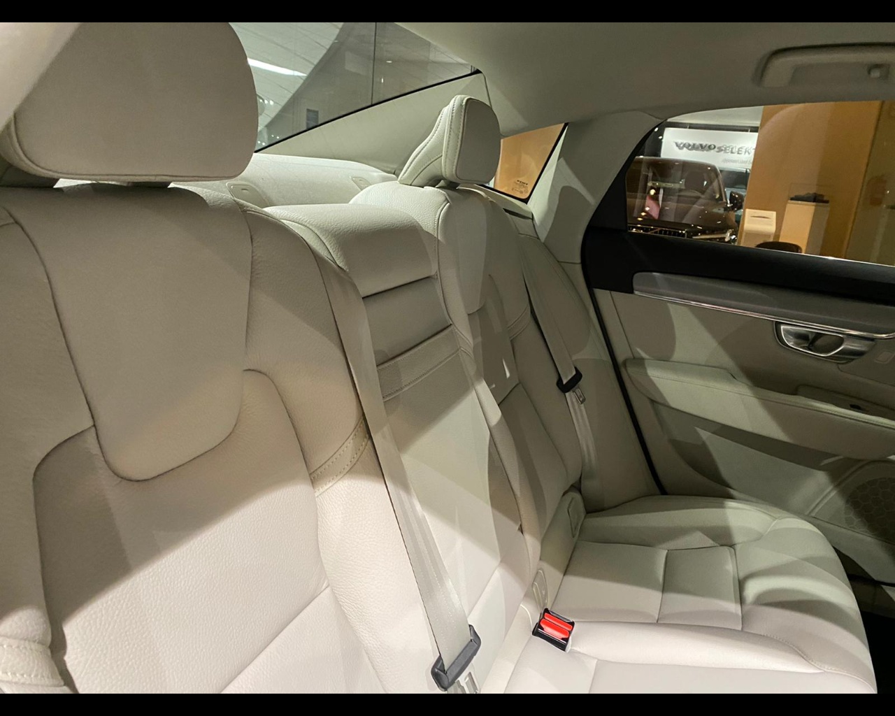 Volvo - 2.0 d4 business plus geartronic my20 - 1568520 - Resicar - 13 Volvo - 2.0 d4 business plus geartronic my20 - 1568520 - Resicar - 13