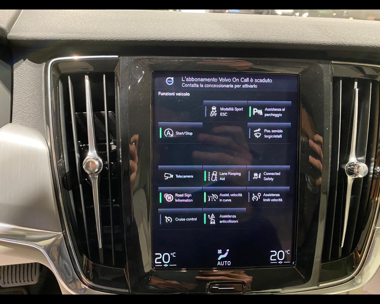 Volvo - 2.0 d4 business plus geartronic my20 - 1568520 - Resicar - 20 Volvo - 2.0 d4 business plus geartronic my20 - 1568520 - Resicar - 20