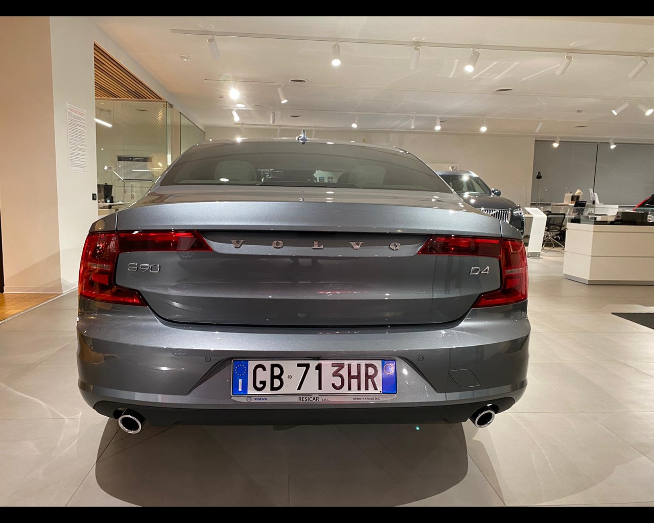 Volvo - 2.0 d4 business plus geartronic my20 - 1568520 - Resicar - 06 Volvo - 2.0 d4 business plus geartronic my20 - 1568520 - Resicar - 06