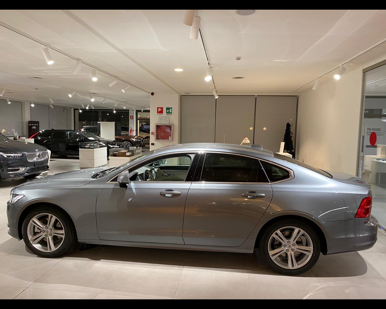 Volvo - 2.0 d4 business plus geartronic my20 - 1568520 - Resicar - 07 Volvo - 2.0 d4 business plus geartronic my20 - 1568520 - Resicar - 07