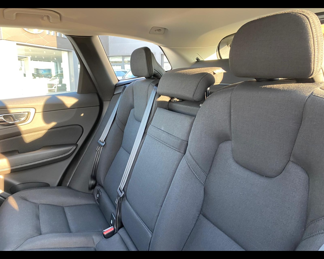 Volvo - 2.0 d4 business plus geartronic my20 - 1568524 - Resicar - 19 Volvo - 2.0 d4 business plus geartronic my20 - 1568524 - Resicar - 19