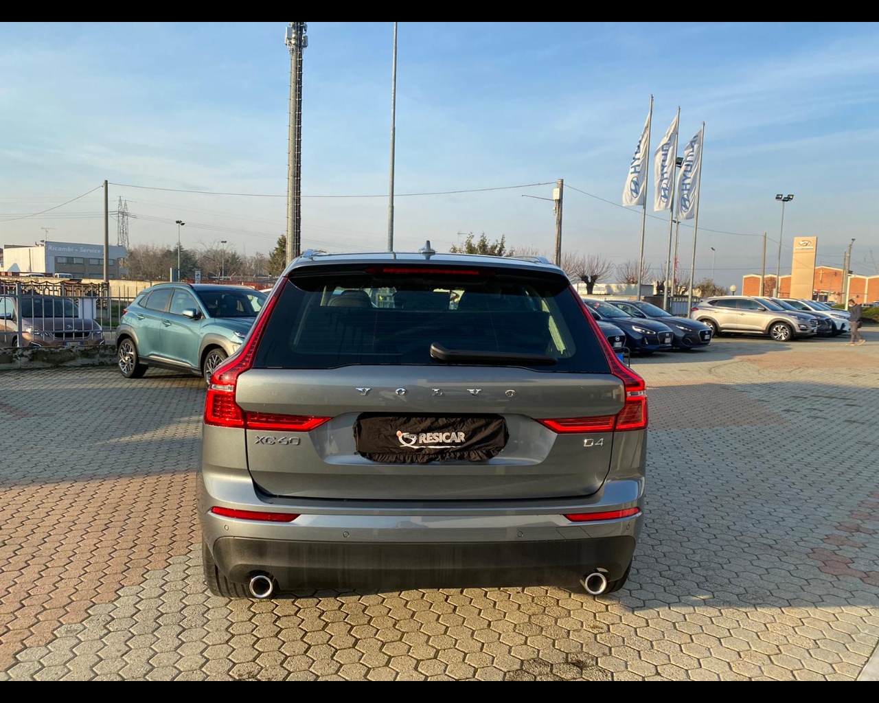 Volvo - 2.0 d4 business plus geartronic my20 - 1568524 - Resicar - 06 Volvo - 2.0 d4 business plus geartronic my20 - 1568524 - Resicar - 06