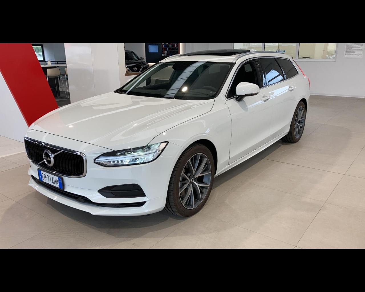 Volvo - 2.0 d4 business plus geartronic my20 - 1568525 - Resicar - 03 Volvo - 2.0 d4 business plus geartronic my20 - 1568525 - Resicar - 03