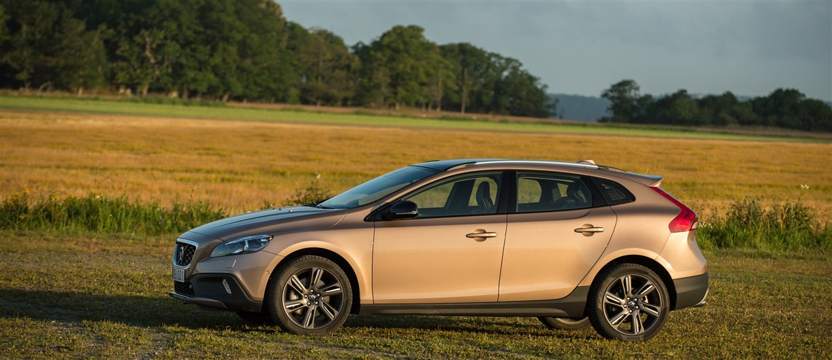 Volvo-Cross-country-2.0-d2-my19-1568346-Resicar-21