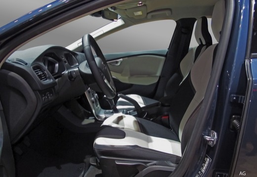 Volvo-Cross-country-2.0-d2-my19-1568346-Resicar-26